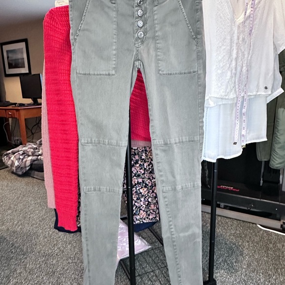 American Eagle Outfitters Denim - American Eagle Outfitters Gray Super Stretch Pants